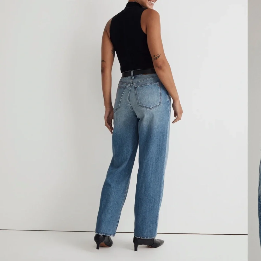 Madewell Curvy Baggy Straight Jeans in Letica Wash - Picture 2 of 6